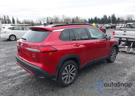 2025 Toyota Corolla Cross Xle z USA, uszkodzony, nr VIN 7MUDAABG6SV137710